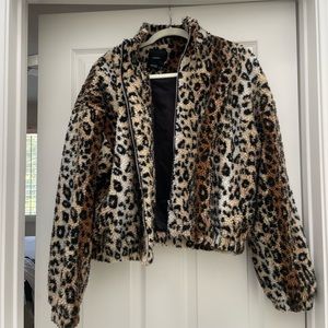 Forever 21 cropped leopard print Sherpa jacket